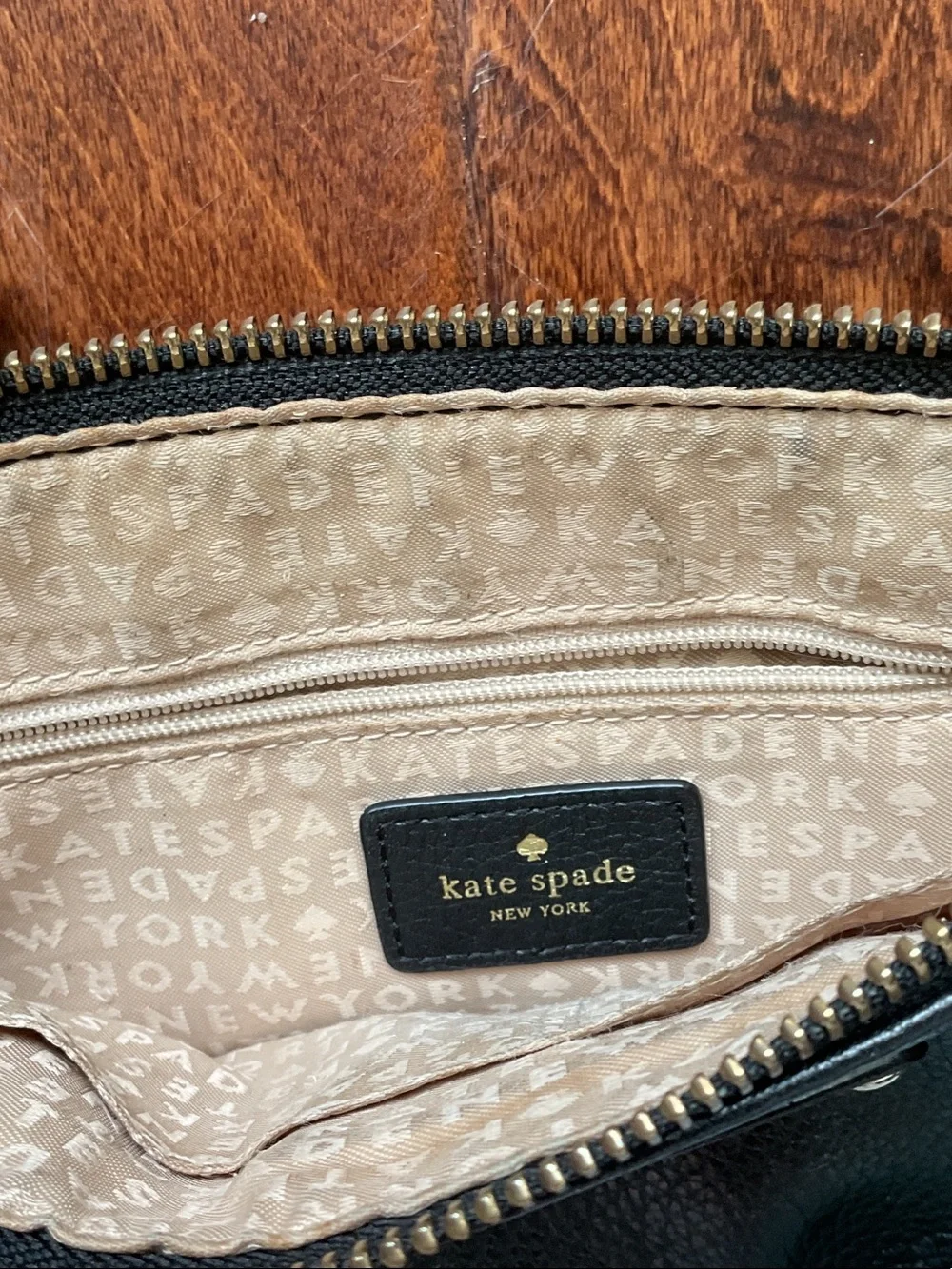 kate spade compact black